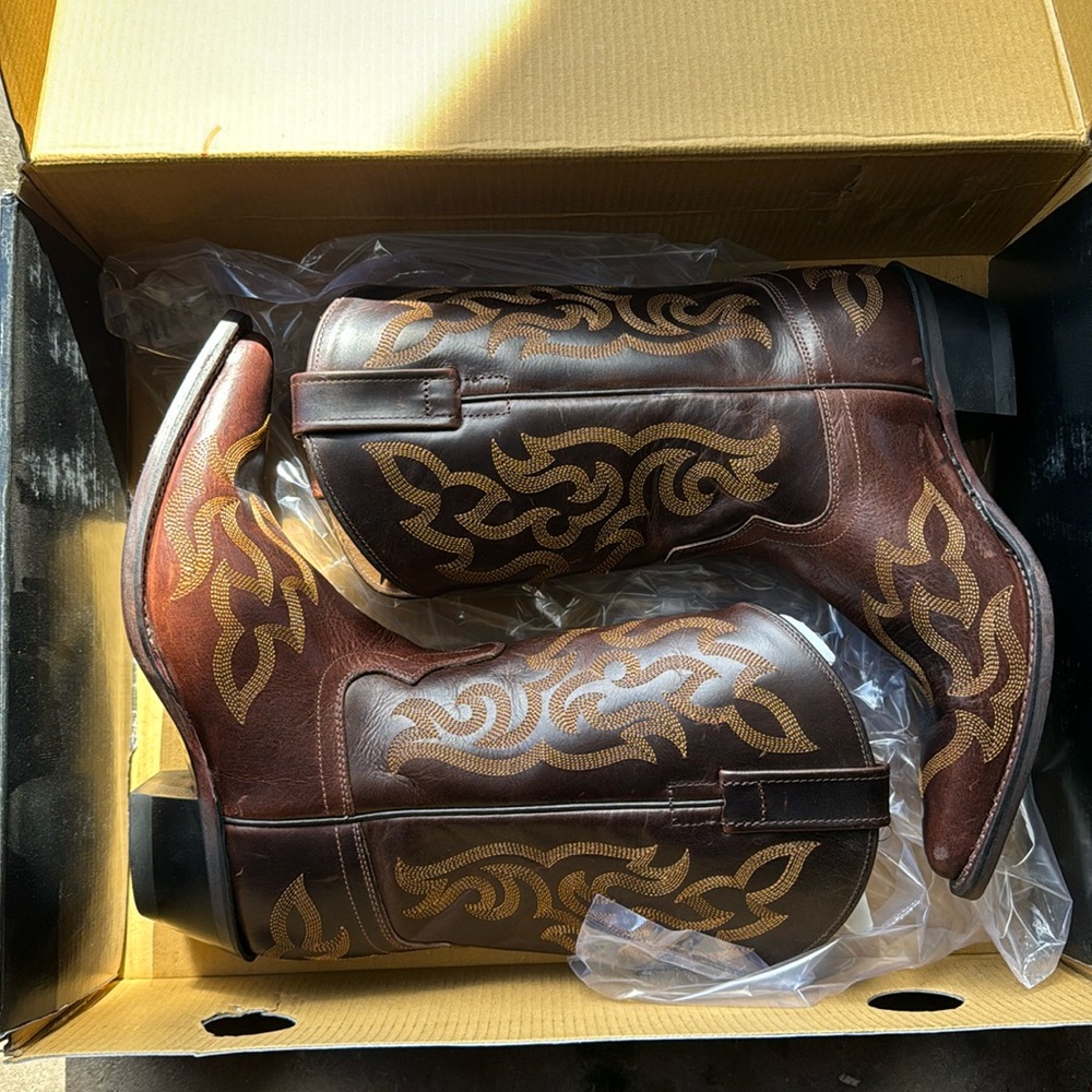 Old west boots